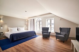 Ribeira Collection Hotel