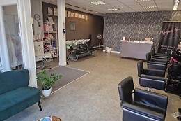 Yagmur Avci Hair & Beauty