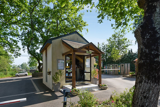 Camping de l'Etang du Pays Blanc - photo 4