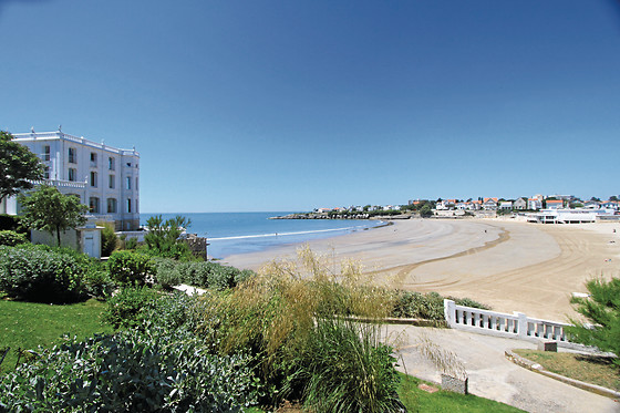 Hotel The Originals Royan Miramar - photo 9